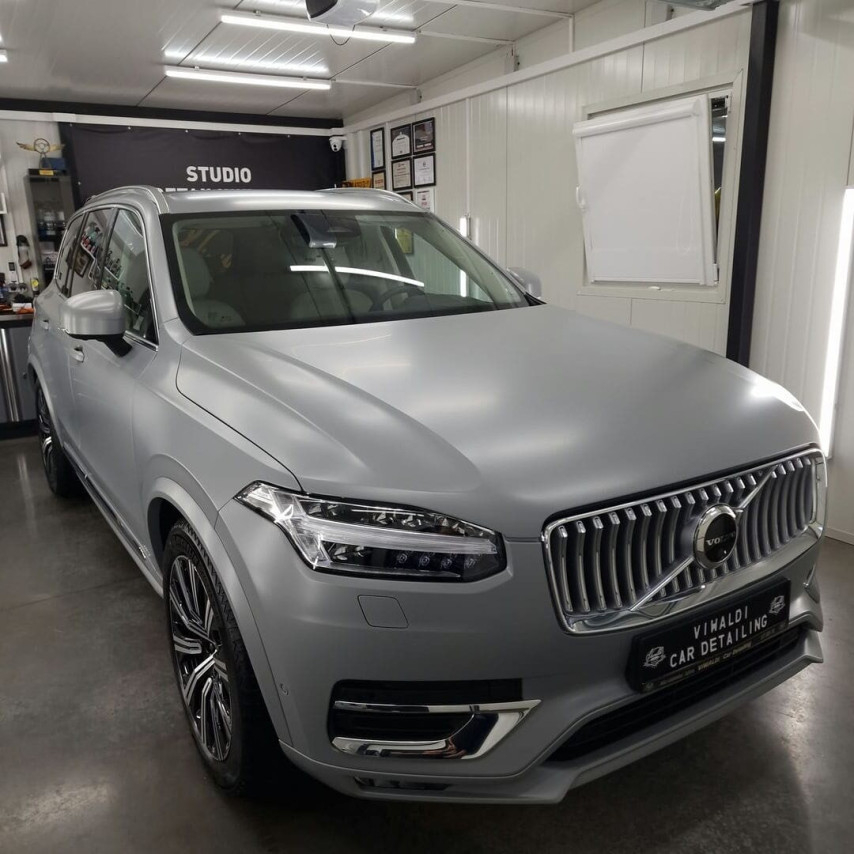 volvo-xs-90-frozen-15