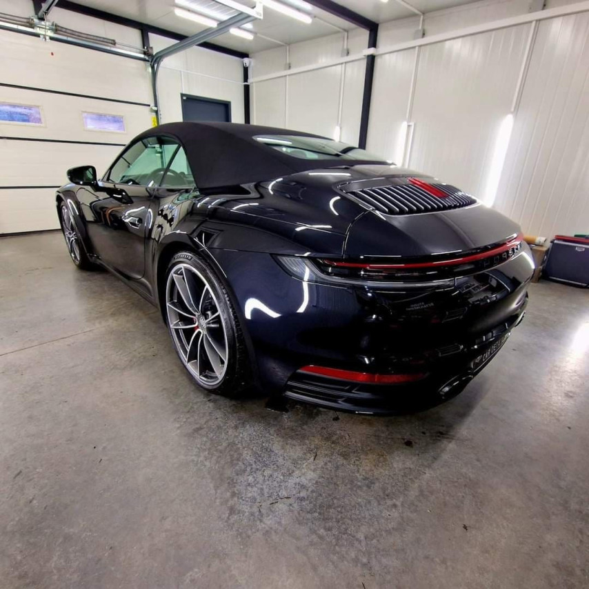 porsche-911-carrera-4s-2