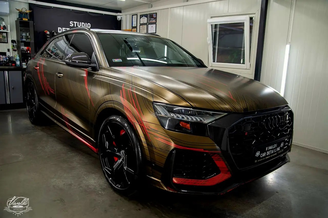 audi-rsq8-2