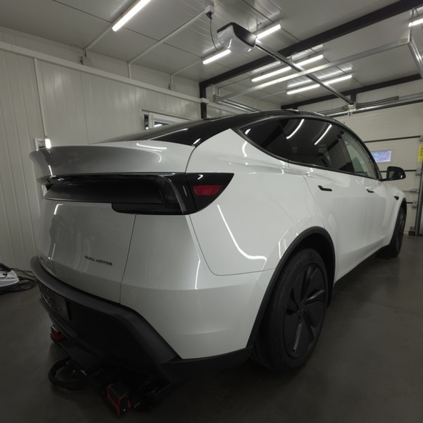 tesla-05