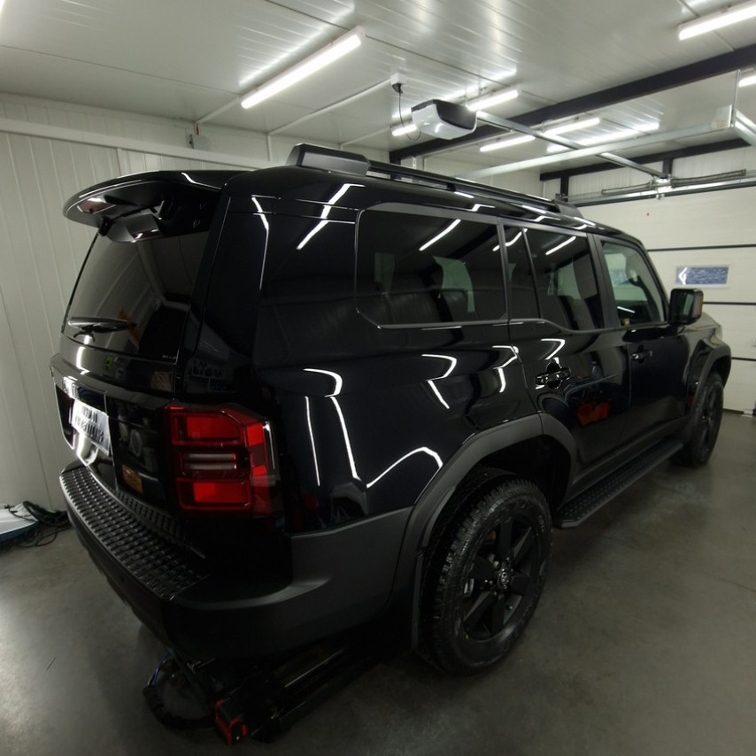 Toyota Land Cruiser zabezpieczenie bezbarwną folią PPF  8