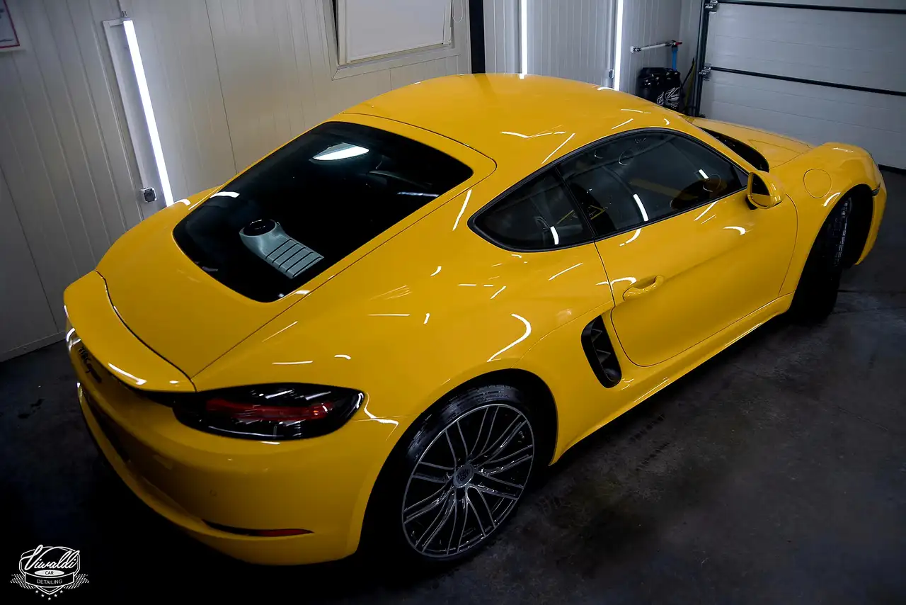 Porsche 718 Cayman