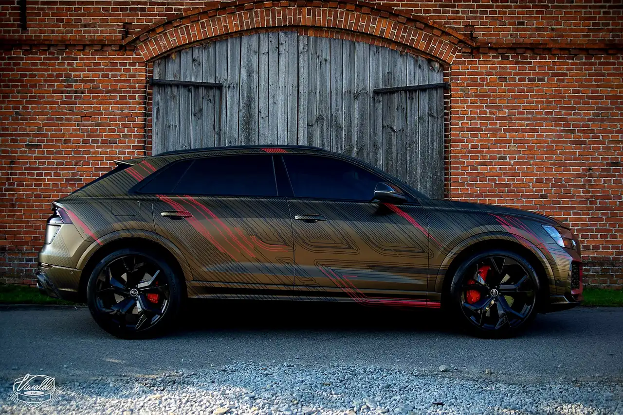 Audi RSQ8