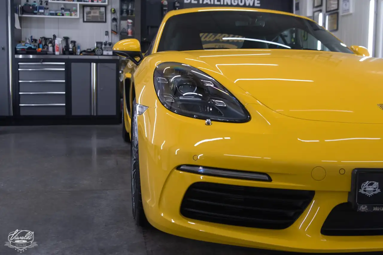 Porsche 718 Cayman